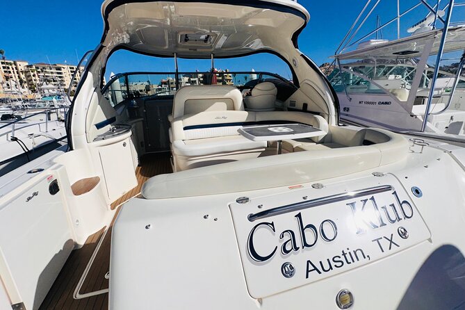 Luxury Yacht Tour in Los Cabos 45FT SeaRay Sundancer - What you get on board: snorkeling gear, paddle board, and bathrooms