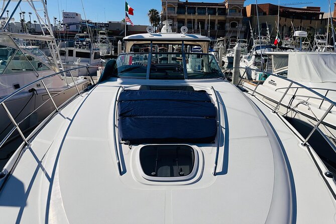 Luxury Yacht Tour in Los Cabos 45FT SeaRay Sundancer - Who should book this Cabo yacht tour, and who should skip it