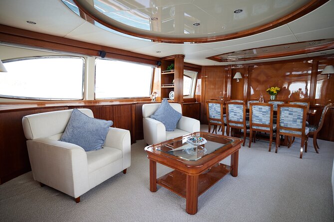 Number Juan 100ft Yacht Azimut Rental - Why the 100-Foot Number Juan Feels Like a Step Above Cabo Boat Time