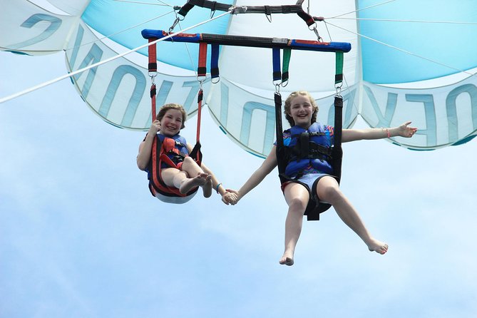 Outdoor Adventure: Parasailing in Los Cabos - What makes the crew feel safe (and why reviews keep praising it)