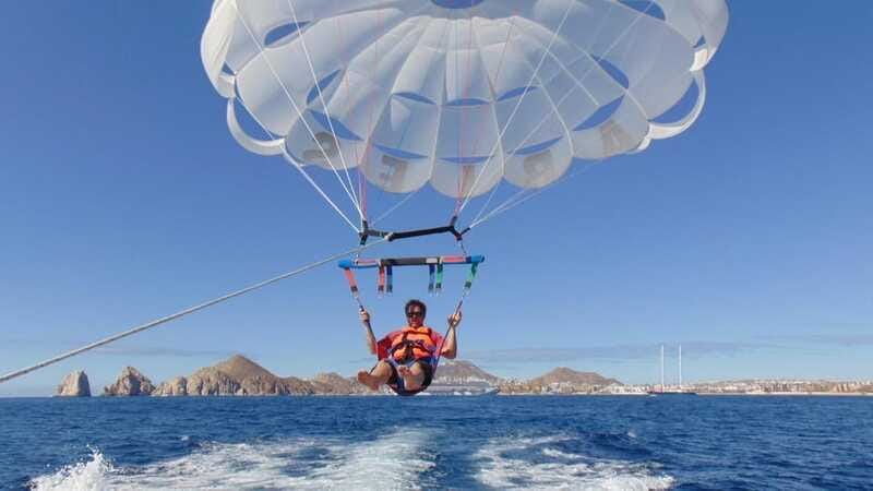 Parasailing in Cabo San Lucas - What Happens Before You Fly (And What’s Included)