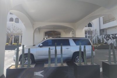 Private Airport Trip to Cabo San Lucas Hotels RT - That Optional Store Stop: When the $30 US Extra Makes Sense