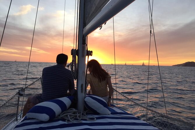 Private Cabo San Lucas Sunset Cruise on 33´ sailboat - Key Highlights at a Glance