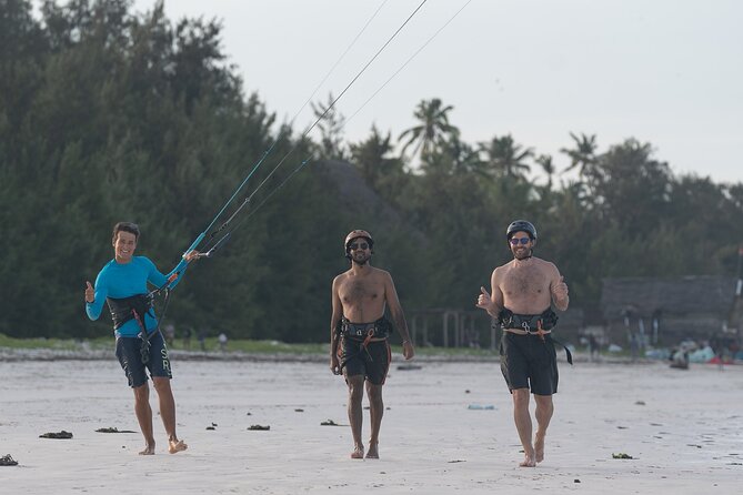 Private Kitesurfing Discovery in La Ventana - Where you meet at La Ramadita (and why it helps)