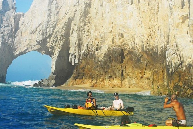 Private Los Cabos Arch & Playa del Amor tour by Glass bottom kayak - What’s included (and what to bring so you’re comfortable)