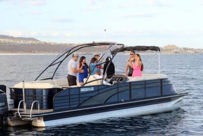 Private Luxury Pontoon Boat, Snorkel, Arch, Sunset & byond - Timing your cruise: sail times, pickup windows, and the 2-hour reality