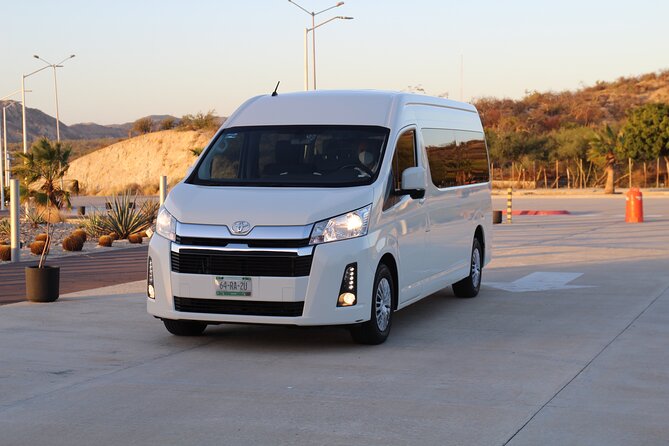 Private Roundtrip Transfer from Los Cabos Airport - The SJD meeting point: Migration to shade #7