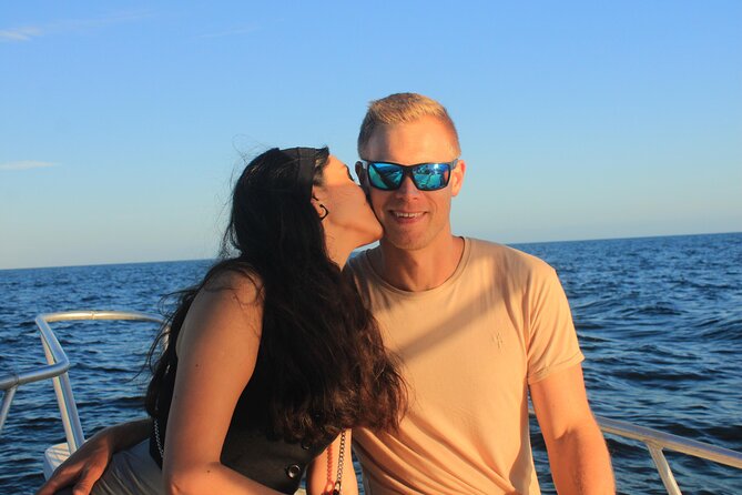 Private Sunset Cruise in San Jose del Cabo Appetizers,open bar - A calm 2-hour sunset on the Sea of Cortez