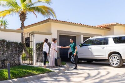 Private SUV Round-Trip from Airport to Hotels in Todos Santos - The private SUV ride: what’s included and what it means for you