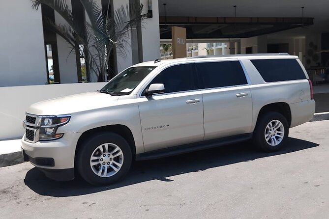 Private SUV RoundTrip from Airport to Hotels Pacific Area Zone 4 - Price and Value: $220 Per Group Up to 5