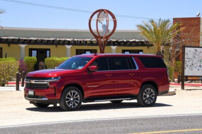 Private SUV Transfers Airport to San Jose Del Cabo Hotels - The drive comfort you are paying for (A/C, bottled water, included drinks)