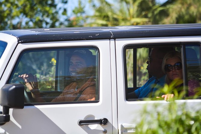 Private Tour Baja Jeep 4x4 Adventure at Los Cabos - Lunch at Los Agaves in Miraflores: simple, traditional, and actually useful