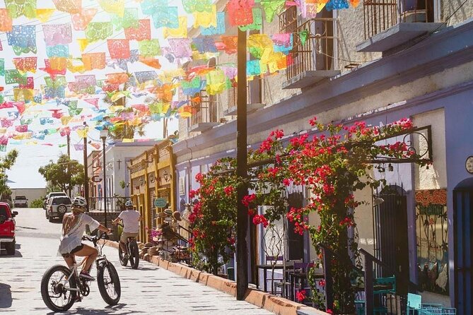 Private Tour to Balandra, La Paz and Todo Santos - La Paz on foot: two hours for lunch, murals, and a possible museum stop