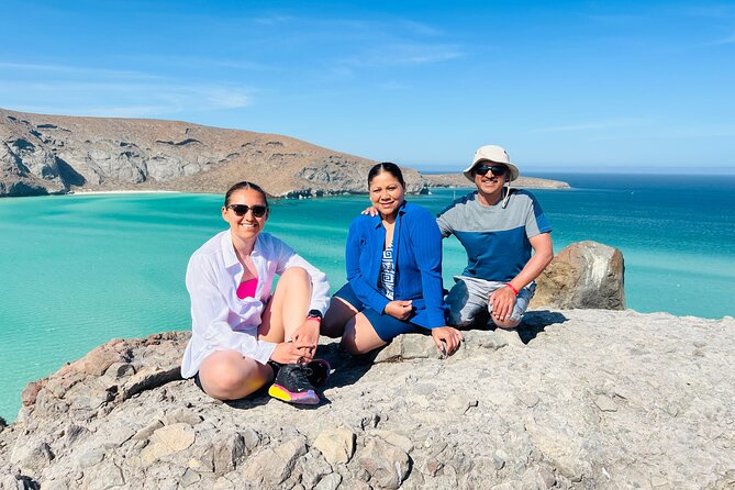 Private Tour to Balandra, La Paz and Todo Santos - Todos Santos: one hour to browse shops and feel the town vibe