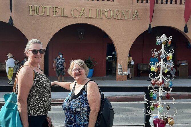 Private Tour to Playa Balandra, La Paz and Todos Santos - Comfort and drinks: what “included” actually feels like