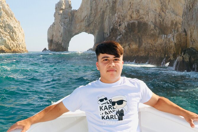 Private Tour to the Arch of Cabo San Lucas by Glass Bottom Boat - Meeting at D Dock in the marina: why timing and shoes matter