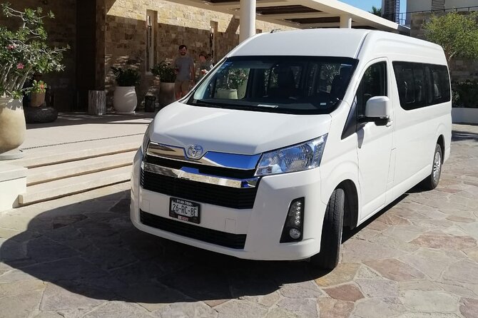 Private Transfer from Los Cabos Airport to Cabo San Lucas - Door-to-Door in Cabo: Where the Drive Actually Helps