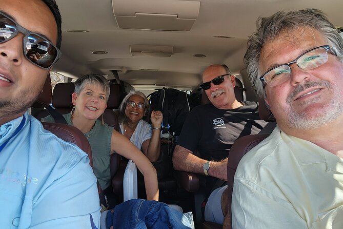 Private Transportation from Los Cabos Airport to ROUND TRIP Hotels - Drivers, Communication, and the Name You’ll Actually Remember