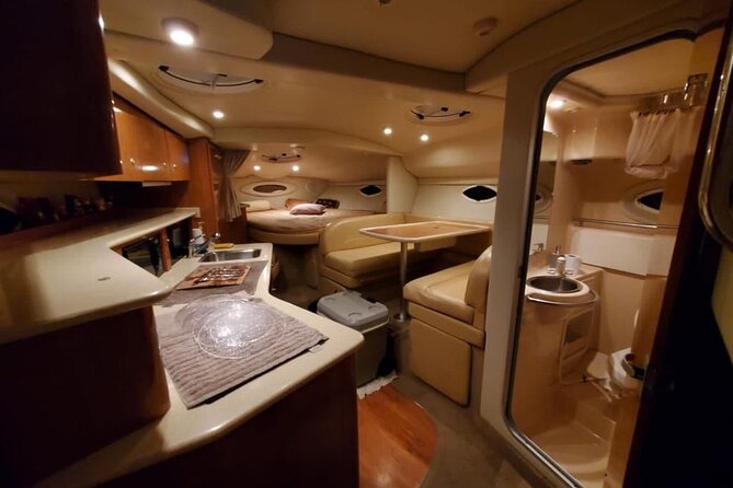 Private yacht rental for 2 hours - A 33-Foot Private Yacht in Cabo: What 2 Hours Really Feels Like