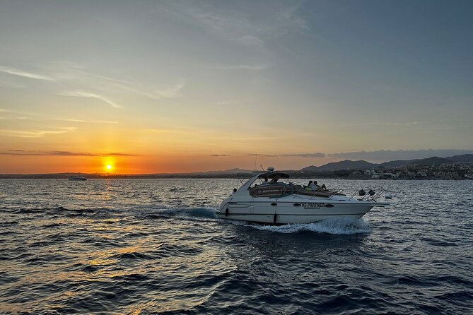 Private yacht rental for 2 hours - Price and Value: $600 for Up to 8 People
