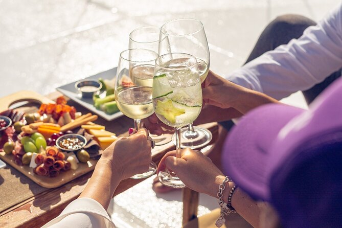 Romantic Sailboat Sunset: Live Music, Premium Bar & Dinner -Cabos - Signature Cocktail and Antipasto Before the Dinner Show