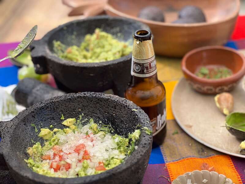 San Jose del Cabo:Alma de Mexico Tacos and Tostadas Tasting - The staff and food-and-drink payoff