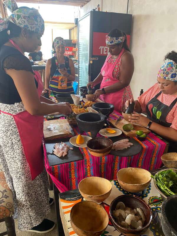 San José del Cabo:Cooking Class +Margaritas & Mezcal tasting - A 3-hour cooking class in San José del Cabo that feeds you twice