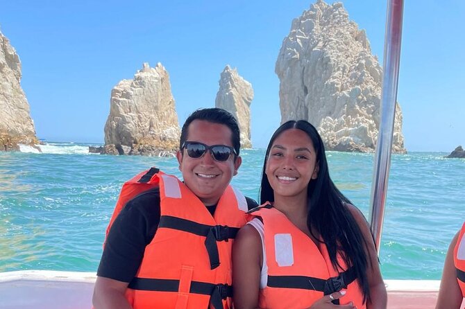Shared Experience Glass Bottom Boat to the Arch in Cabo San Lucas - Key things to know before you go
