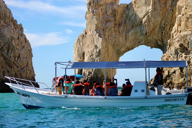 Shared ride to the arch of Cabo San Lucas - Getting to D Dock Marina (and Staying Sane About Timing)