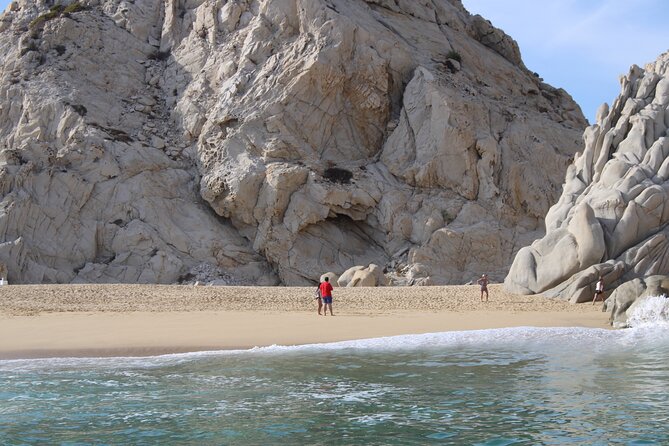 Shared Tour to the Arch of Cabo San Lucas - El Arco: the archway moment everyone came for