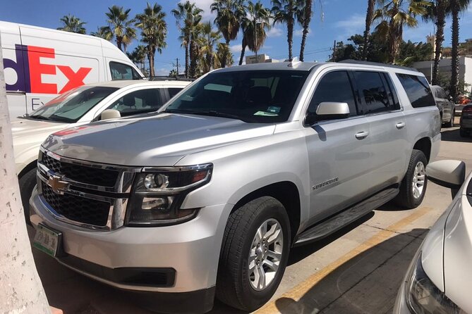 SJD Airport To Los Cabos +6 Passengers - The Arrival Perk: Cold Beer, Soft Drink, or Water