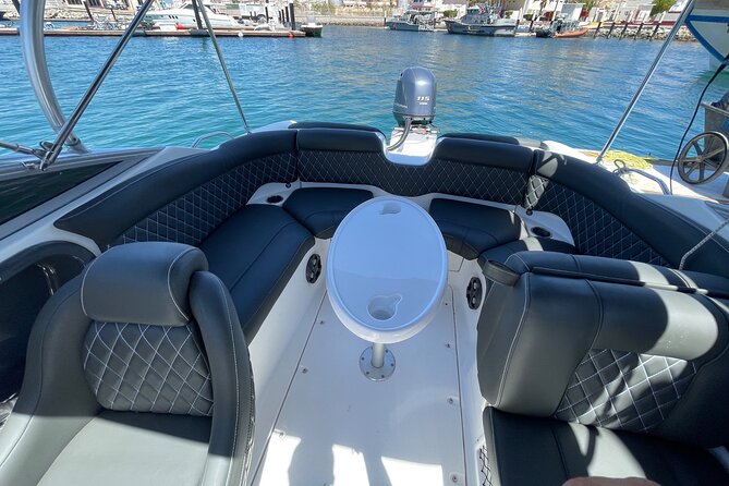 Small boat rental in cabo - Yamaha 28ft. - What’s included on board (and what’s not)