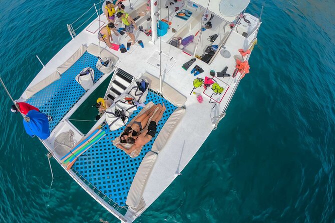 Snorkel Cruise in Los Cabos - The Open Bar and Lunch: Real Value, Not Just a Throw-In