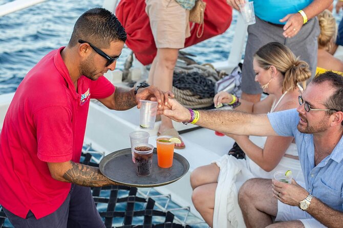 Sunset Cruise in Los Cabos with Jazz and Wine - Sunset on the Pacific side: why wind changes everything