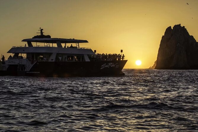 Sunset Dinner Cruise in Los Cabos - The Open Bar: Included Drinks vs. Premium Upcharges