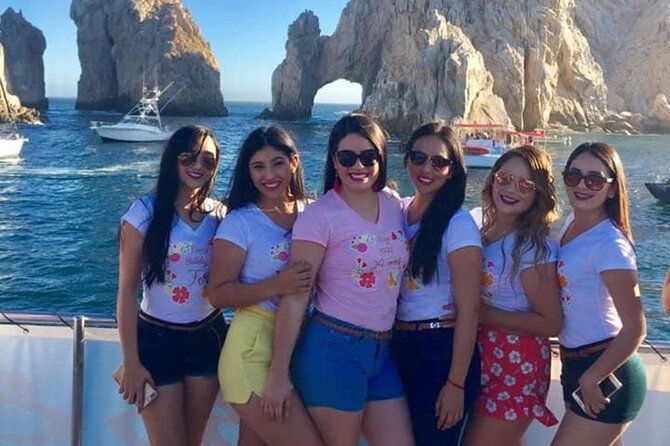 Sunset Dinner Cruise with Tequila & tacos - Stop 2: El Arco de Cabo San Lucas, Sea Lions, and Rock Formations