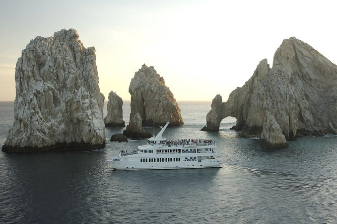 Sunset Mexican Dinner Cruise and Live Music in Cabo San Lucas - Open Bar Reality Check: Drinks Included, Strength Varies