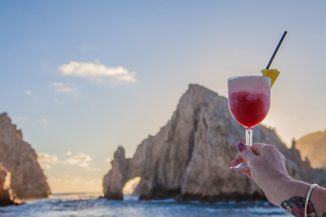 Sunset Party Cruise at Los Cabos - Timing at 5:00 pm: how the night plays out