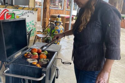 Tasting of flavors Mexican Food and margaritas tasting - Roasted Salsa and Fresh Guacamole: Where the Flavor Comes From
