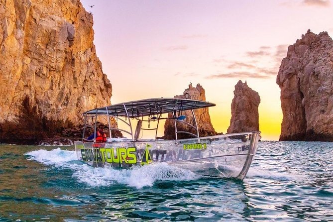 Tours in Cabo, Paseo al Arco and Fin de la Tierra in the only Clear Boat - The route: Arco, end of the land, Lovers Beach, and the fish zone