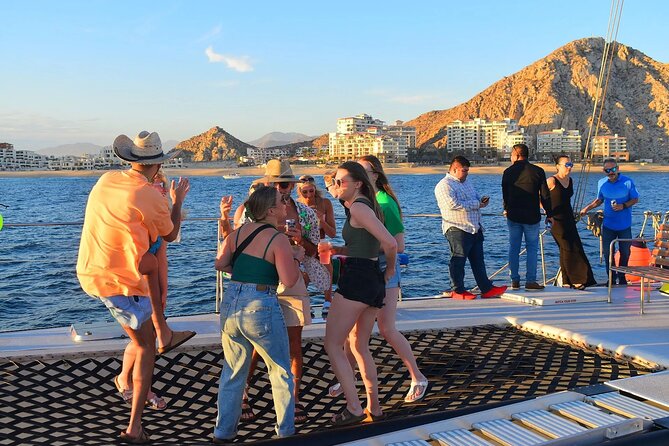 Whale Watching in Cabo: 2-Hour Small Group Tour to The Arch - Comfort, seasickness, and getting decent photos