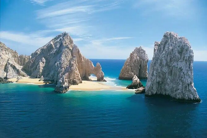Whale Watching in Cabo: 2-Hour Small Group Tour to The Arch - Guides, language, and how to get more out of the spotting