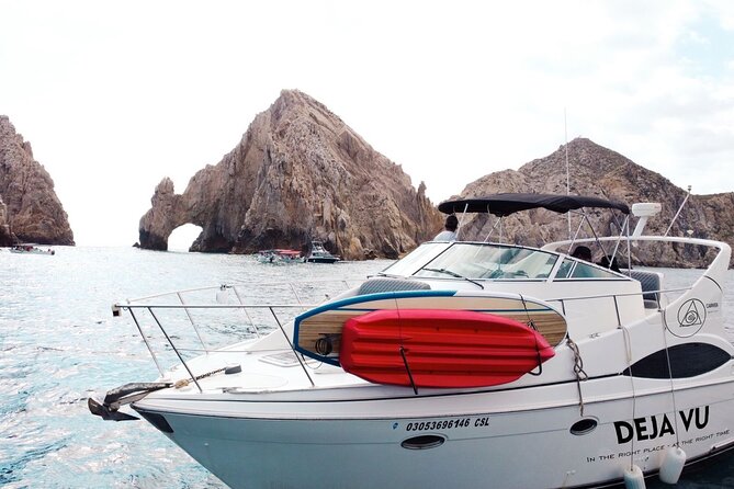 Yacht Carver - Luxury Private Yacht Tour - El Arco in 30 minutes: The Arch, photos, and sea lions up close