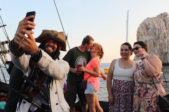 Yo Ho Pirate Sunset Dinner Cruise in Cabo San Lucas - Stop 2: Beach-Time Pirate Show, Ropes, and the Dinner Moment
