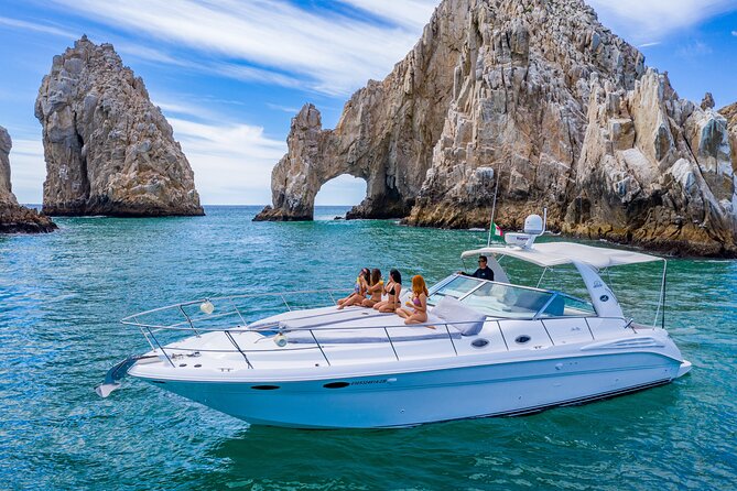 Your Own Private Luxury Yacht Experience in Cabo San Lucas - Food, Drinks, and That “We’re Being Looked After” Feeling