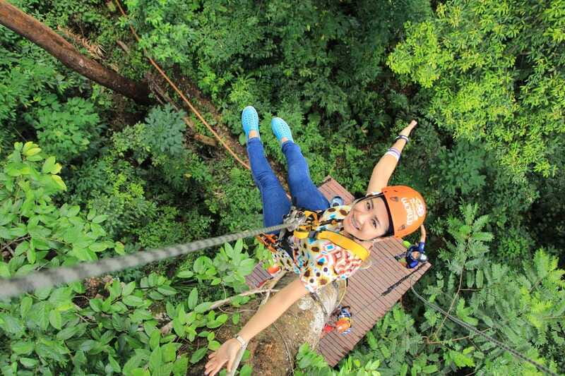 Zip-line outdoor adventure the ultimate experience - Locker check-in, water, and wet towels: small comforts that matter